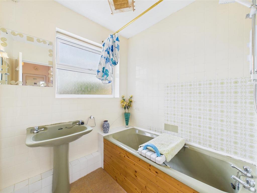 Bath 2.jpg
