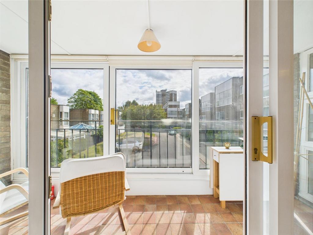 Balcony 3.jpg