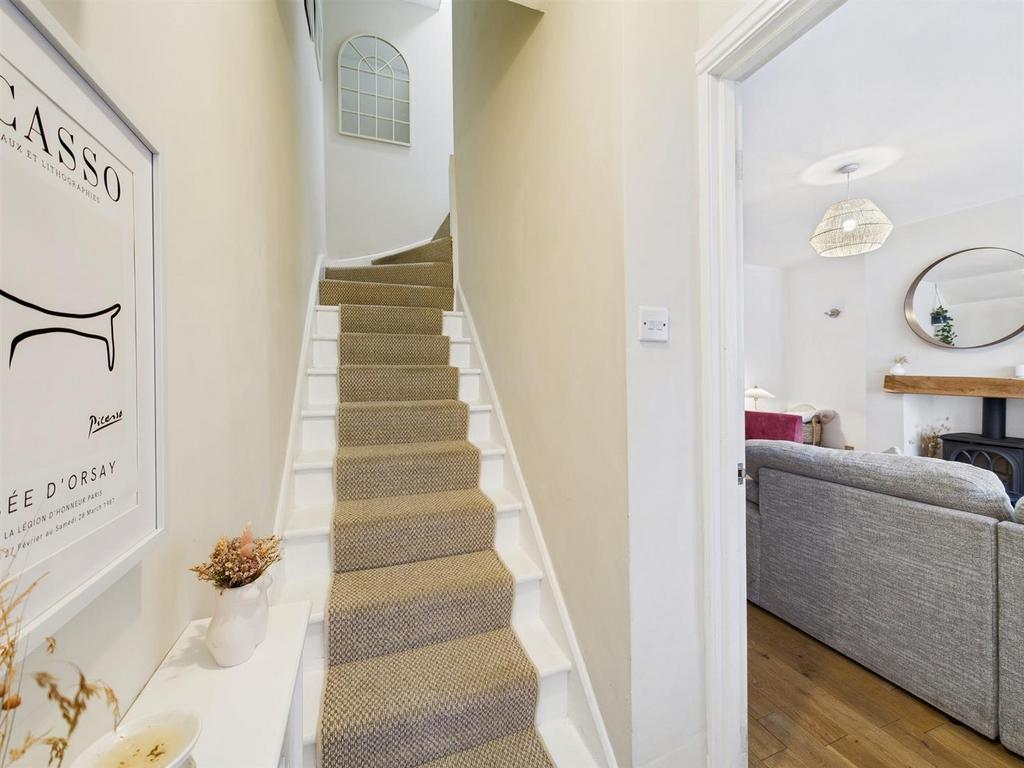 CAM01604 G0-PR0562-STILL015.jpg