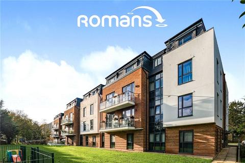 3 bedroom flat to rent, Constabulary Close, Station Road, West Drayton, UB7
