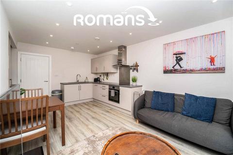 3 bedroom flat to rent, Constabulary Close, Station Road, West Drayton, UB7