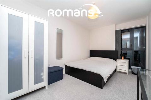 3 bedroom flat to rent, Constabulary Close, Station Road, West Drayton, UB7