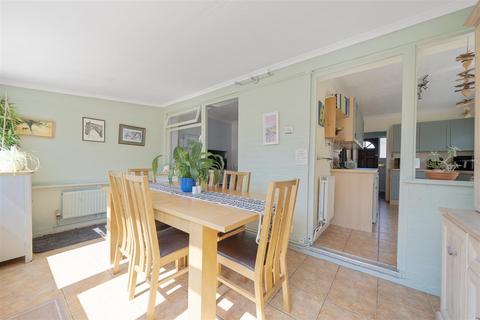 4 bedroom semi-detached house for sale, Elm Walk, Aylesford