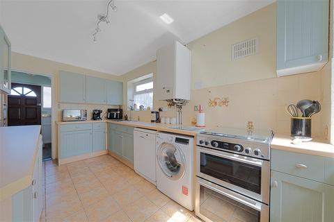 4 bedroom semi-detached house for sale, Elm Walk, Aylesford
