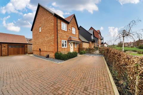3 bedroom detached house for sale, Cornflower Lane, Warfield, Bracknell, Berkshire, RG42 5AU