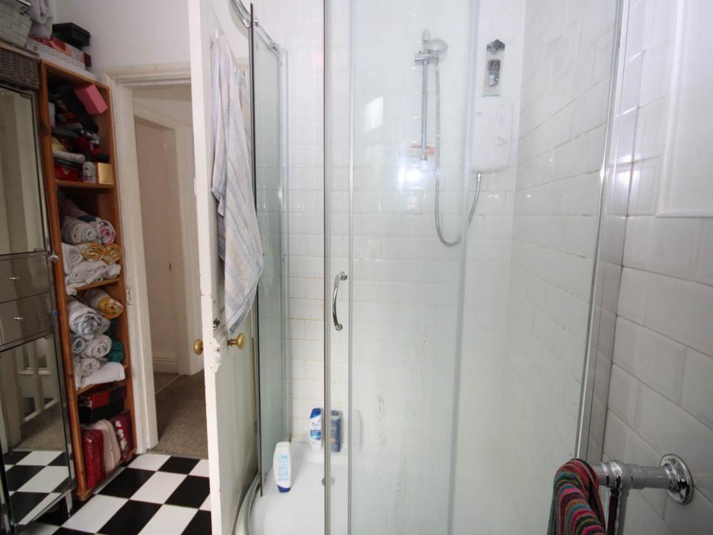 Bathroom (2)