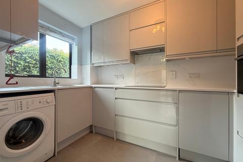 2 bedroom retirement property for sale, Priory Gardens, Abergavenny NP7