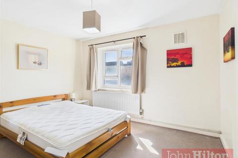 1 bedroom house to rent, Albion Street, Brighton