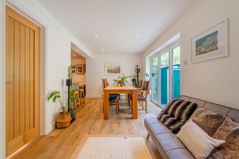 3 bedroom semi-detached house for sale, Hawthorn Crescent