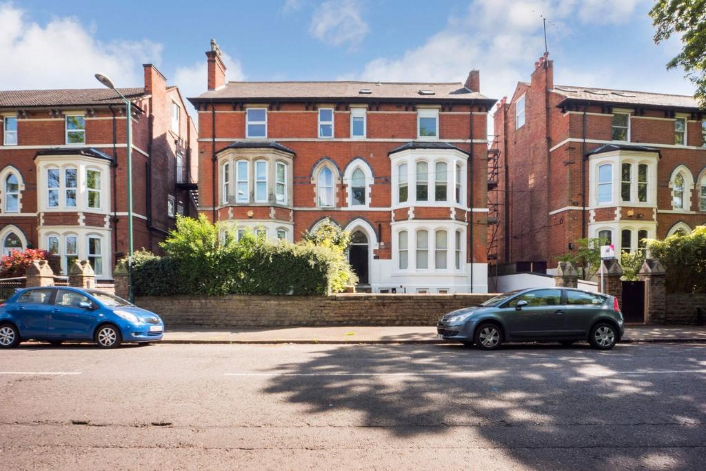 Charming front view of a classic terraced prope...