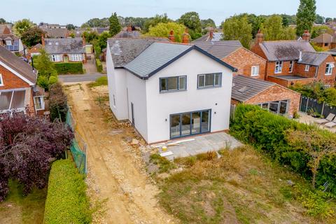 4 bedroom detached house for sale, Washingborough Road, Heighington, Lincoln, Lincolnshire, LN4