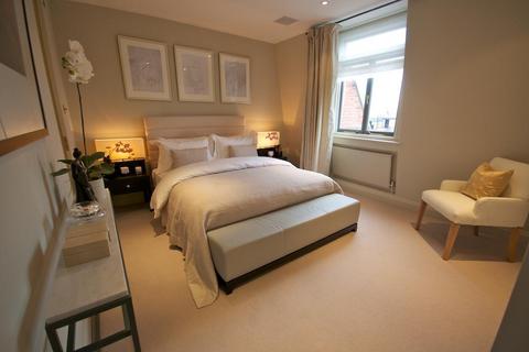 4 bedroom flat to rent, Cadogan Square, London, SW1X