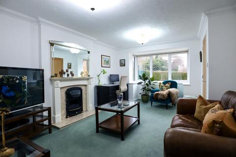 undefined, Normanton Drive, Oakham LE15