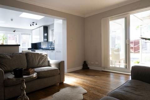 15 Bush Avenue, Newington, Ramsgate, CT12 6EY