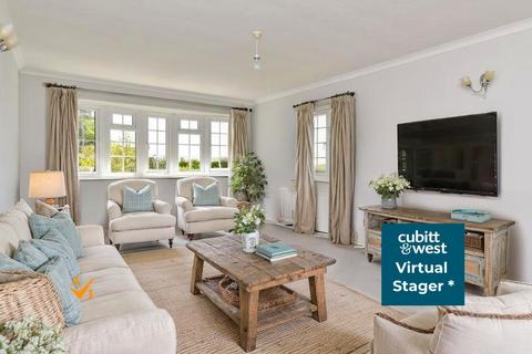 2 bedroom flat for sale, Uplands Court, Broad Oak, Heathfield, East Sussex