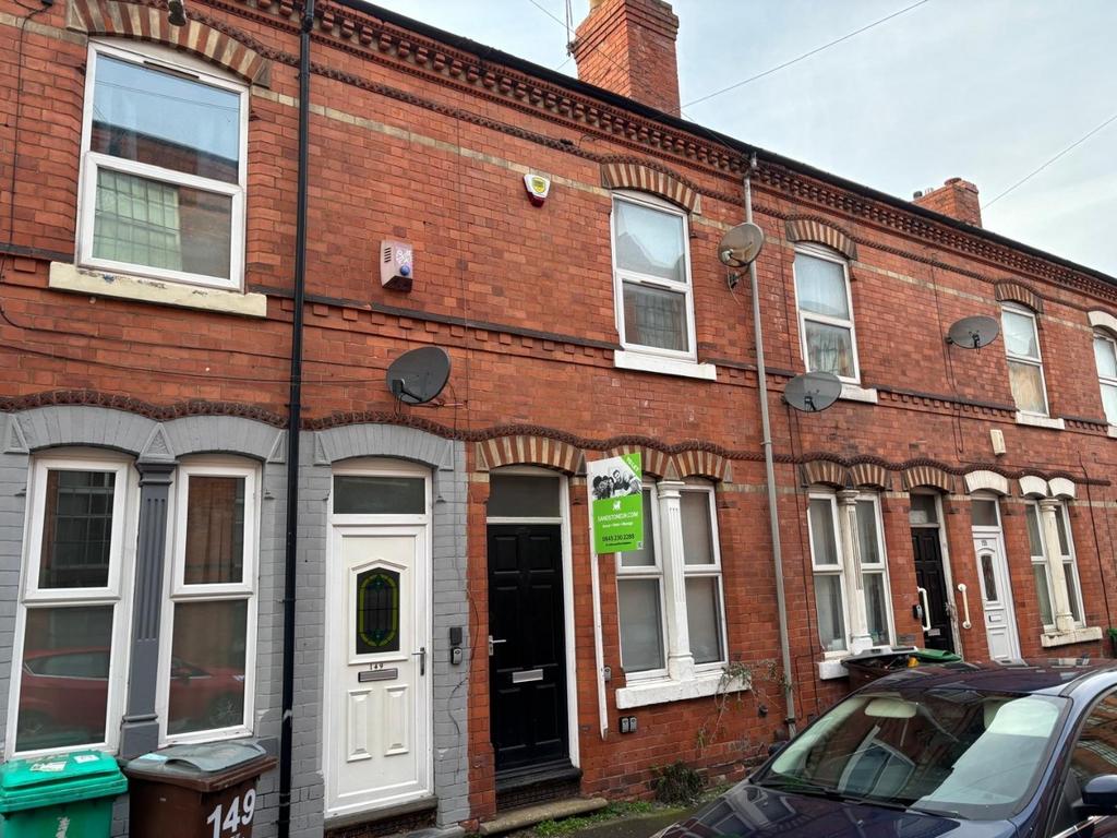 Charming front view of a traditional terraced h...