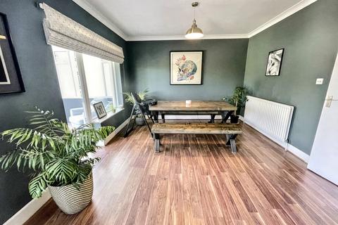 3 bedroom detached bungalow for sale, Northbourne