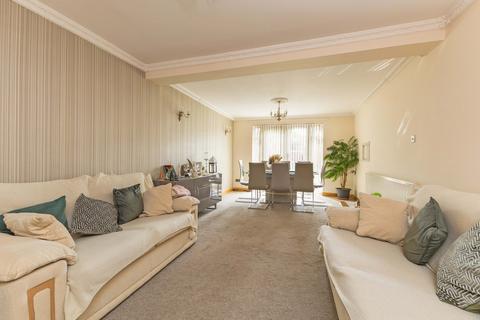 4 bedroom terraced house for sale, Melbourne Avenue, Slough SL1
