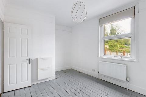 2 bedroom terraced house to rent, Dewe Road, Brighton