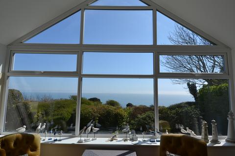 4 bedroom character property for sale, The Front, St. Margarets Bay CT15