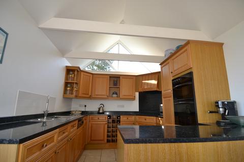 4 bedroom character property for sale, The Front, St. Margarets Bay CT15