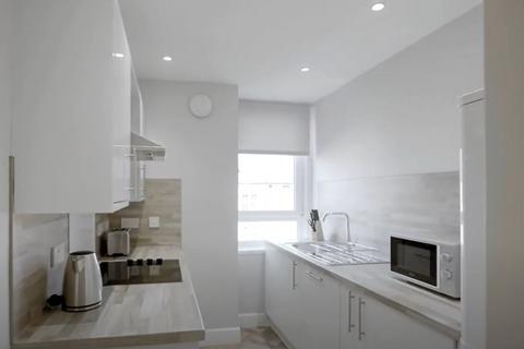 2 bedroom flat to rent, Erskine Street, Dundee DD4