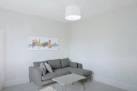 2 bedroom flat to rent, Erskine Street, Dundee DD4