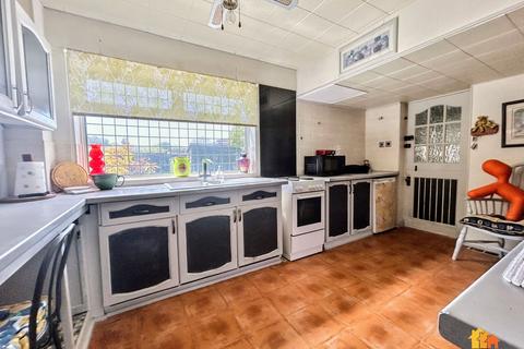 undefined, Icknield Close, Wendover, HP22 6HG