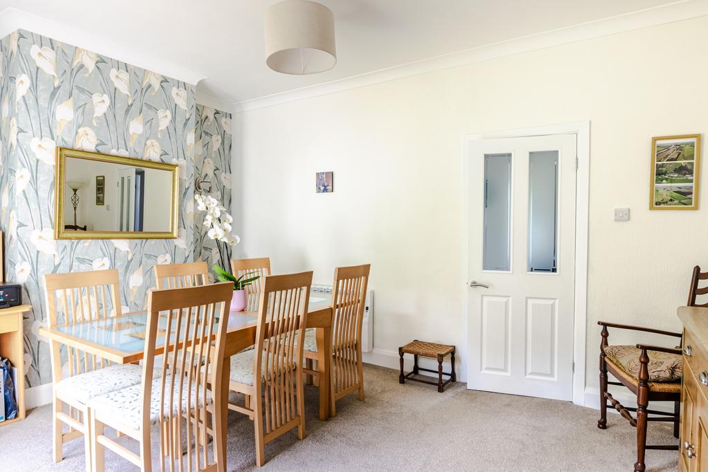 Diningroom2
