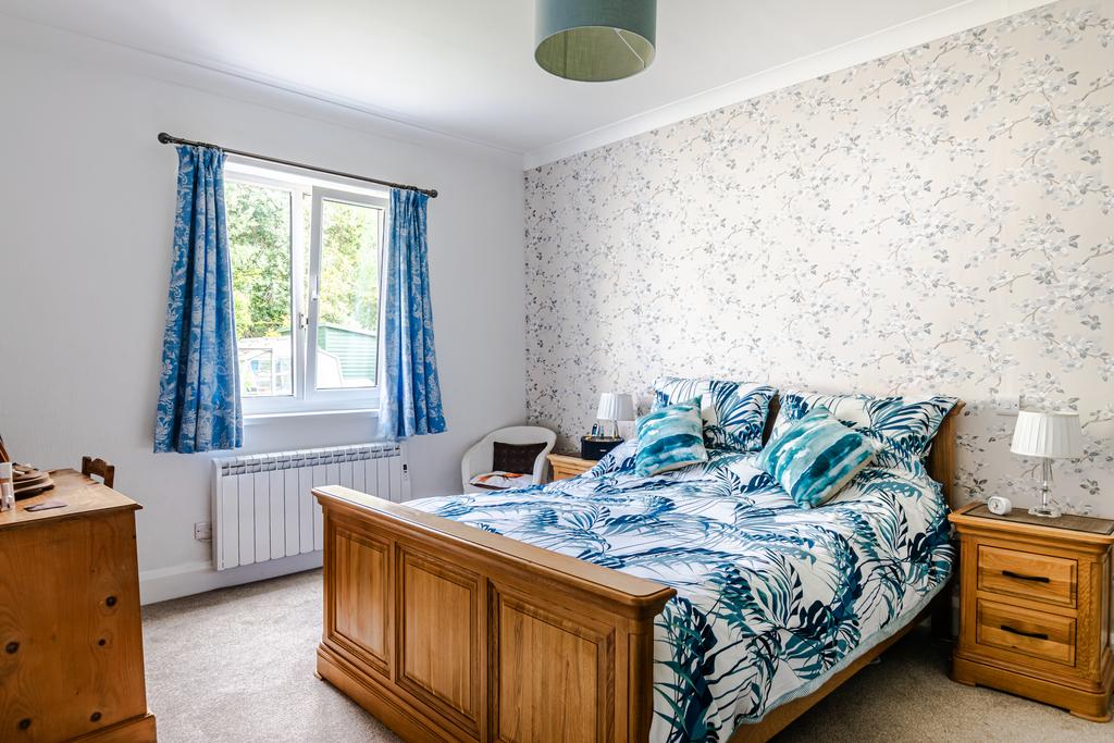 Bedroom2a