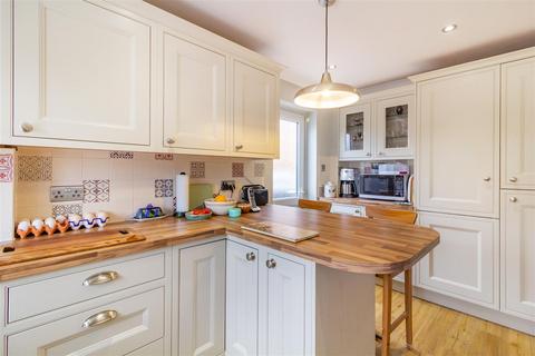 4 bedroom detached house for sale, Johnstone Road, Newent GL18