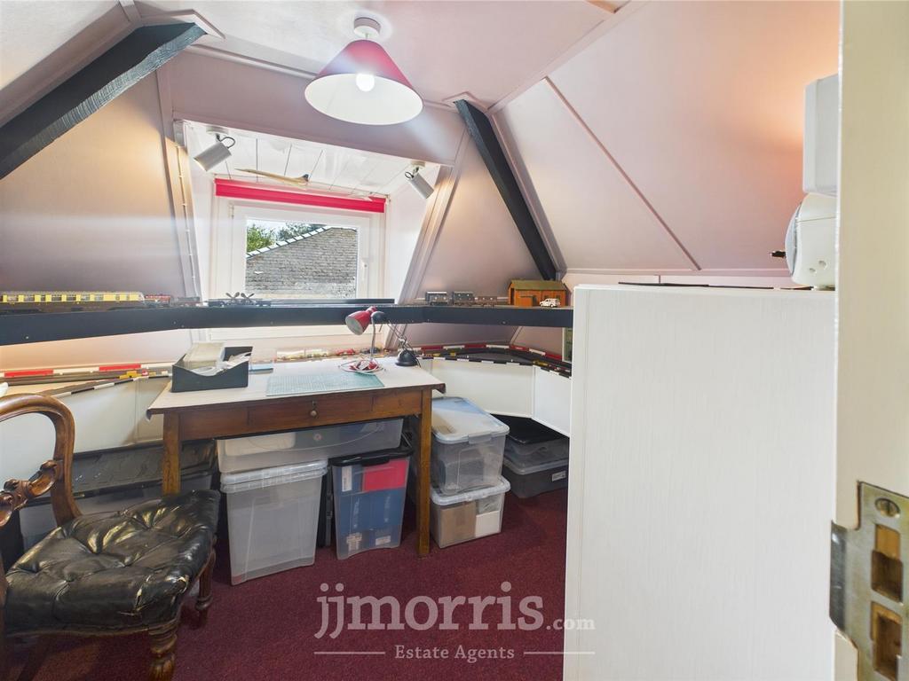 Loft Room 1
