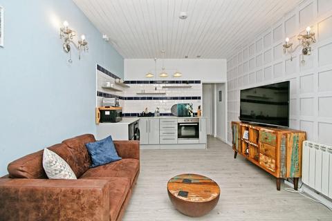 1 bedroom flat for sale, Mitchell Court, Truro TR1