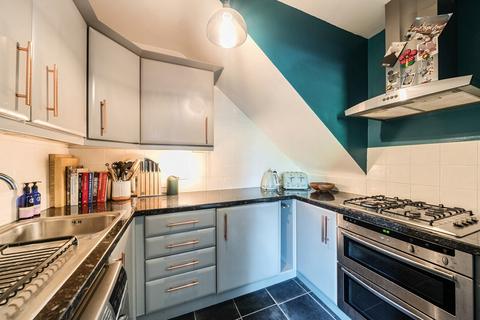 1 bedroom flat for sale, Bedford Hill, Balham, London, SW12