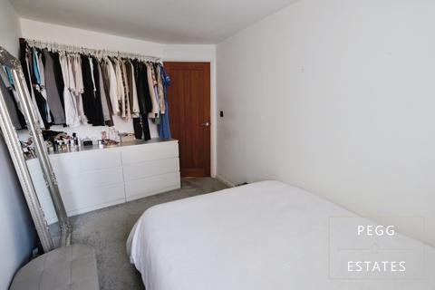 4, Barton Court Barton Hill Road, Torquay, TQ2 8HS