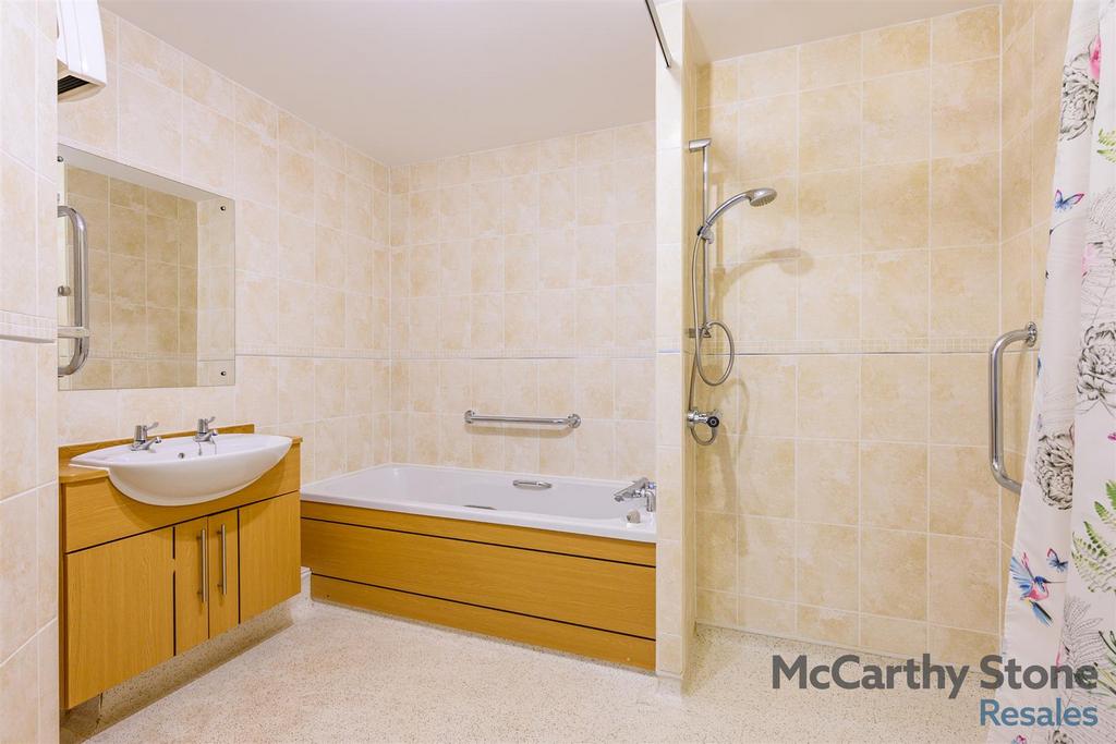 8646717-interior11.jpg
