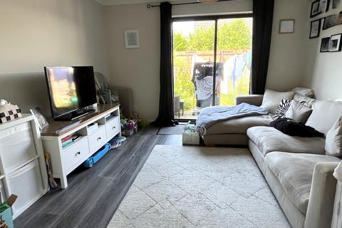 2 bedroom terraced house to rent, Jenson Gardens, Andover, SP10