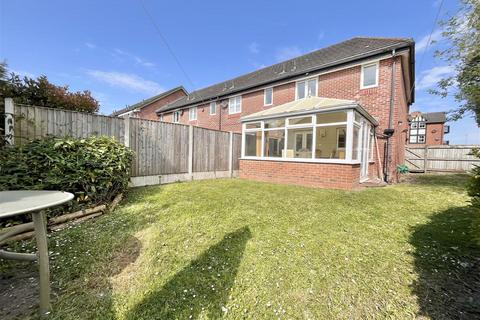 3 bedroom mews for sale, Brompton Way, Handforth, Wilmslow