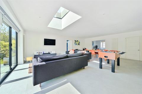 115 Claygate Lane, Esher, KT10 0BH