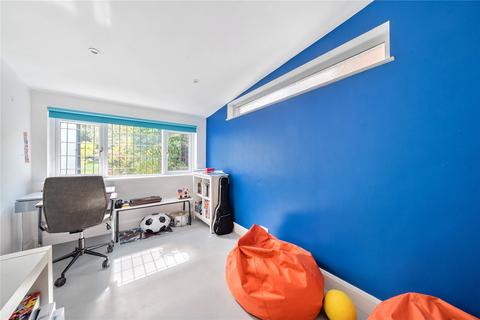 115 Claygate Lane, Esher, KT10 0BH