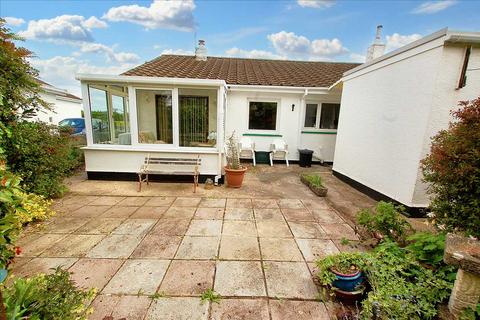 3 bedroom detached bungalow for sale, The Jays, 8 Elm Grove, Honeyborough Common