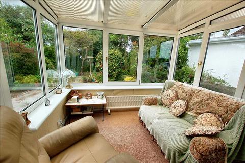 3 bedroom detached bungalow for sale, The Jays, 8 Elm Grove, Honeyborough Common