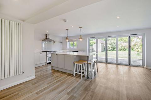 29 Old Glebe, Fernhurst, Haslemere, GU27 3HT