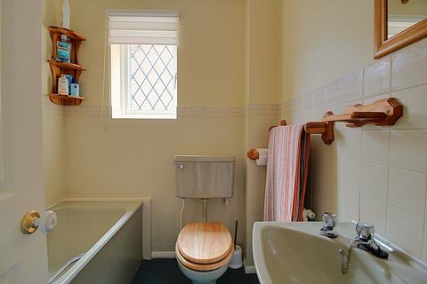 23 Ravenscroft, Hook, RG27 9NP