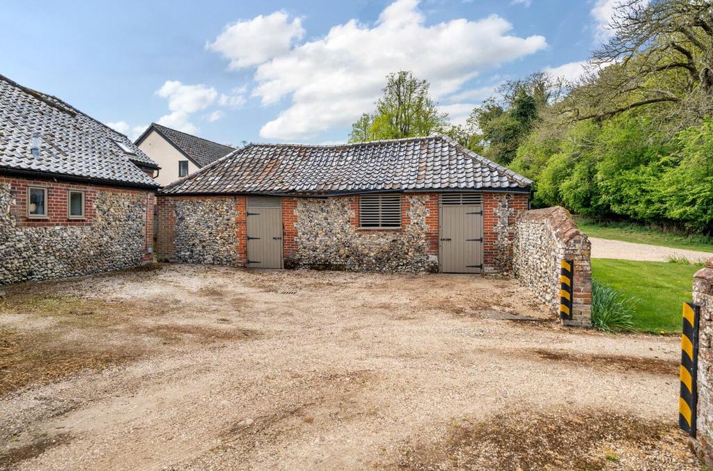 Outbuilding
