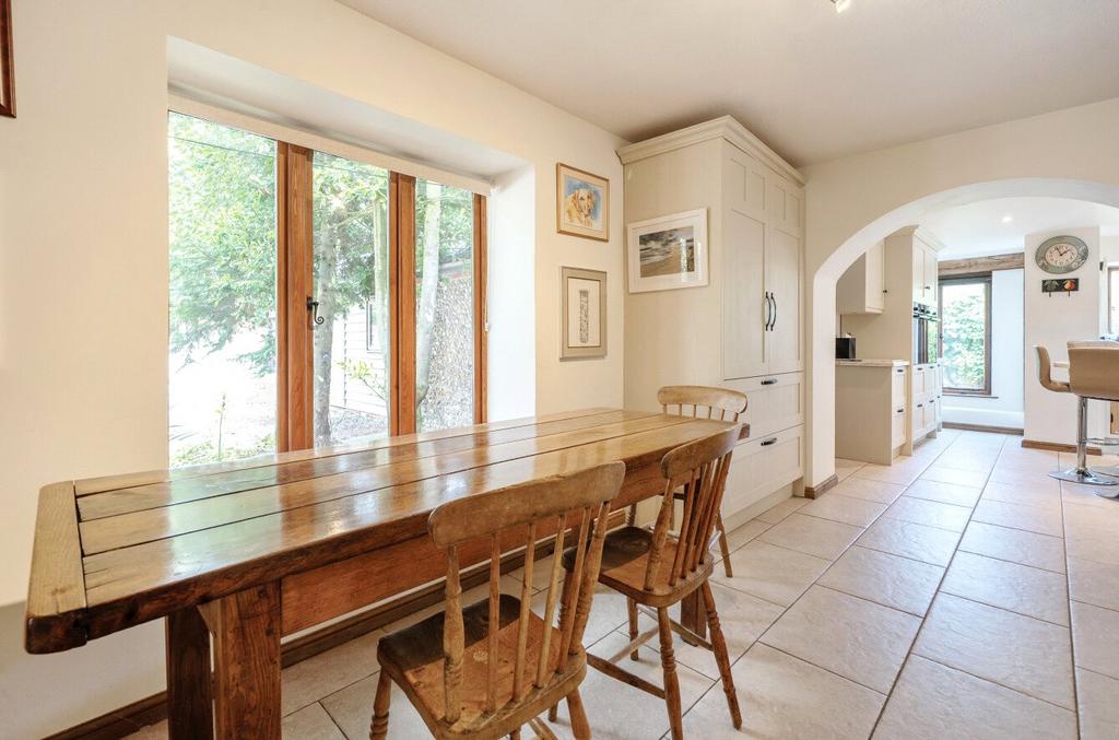 Breakfast Room