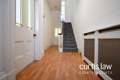 6 bedroom terraced house for sale, London Road, Blackburn
