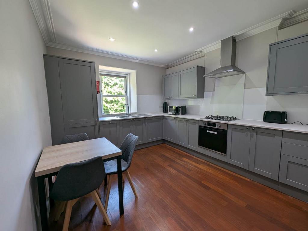 Kitchen 1