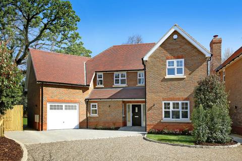 4 bedroom detached house for sale, Dippingwell Court, Farnham Common, Buckinghamshire, SL2