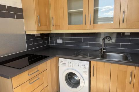 2 bedroom flat to rent, Hillsborough Avenue, Exeter EX4